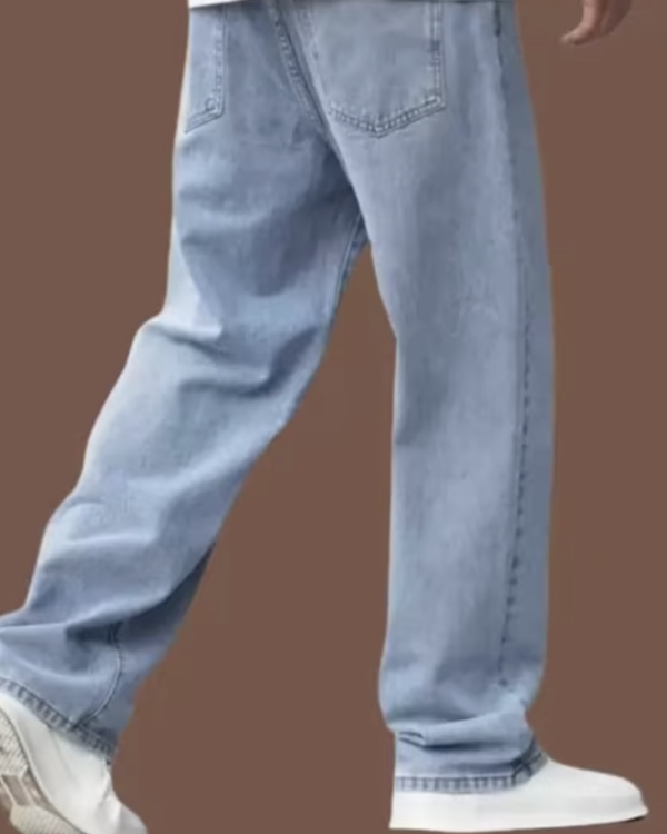 Men Lightly Washed Relaxed Jeans - Image 3